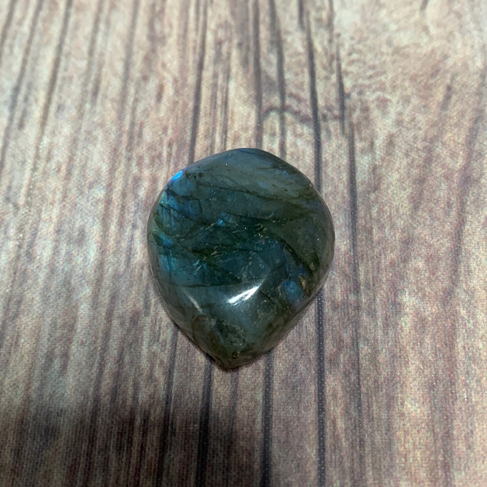 Labradorite pendant high flash-no hole